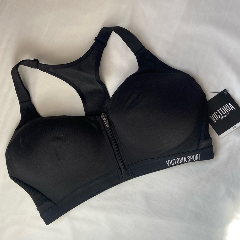 Victoria’s Secret Sport Incredible Front-Close Sport Bra